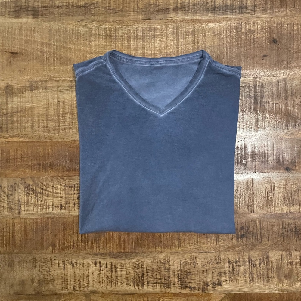 Lululemon 5 Year Basic V-Neck Shirt